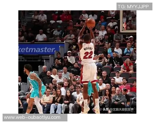 哈克斯替补出战15分钟高效表现6投5中并罚球全中狂砍20分